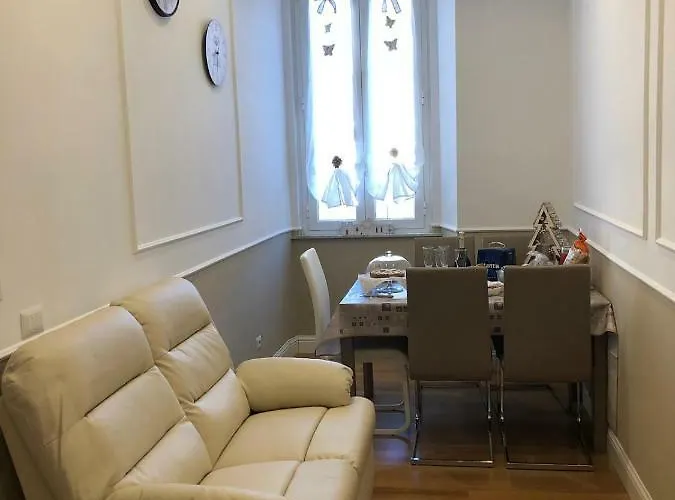 Pantheon Luxury Апартаменты